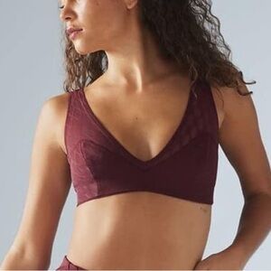 Savage X Fenty Women's 8-10 Peak Performance Mesh Sports Bra Red Cocoa Active